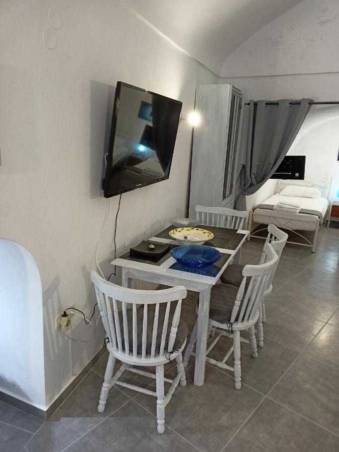 VI Sta Finikias Villa Oía Dış mekan fotoğraf
