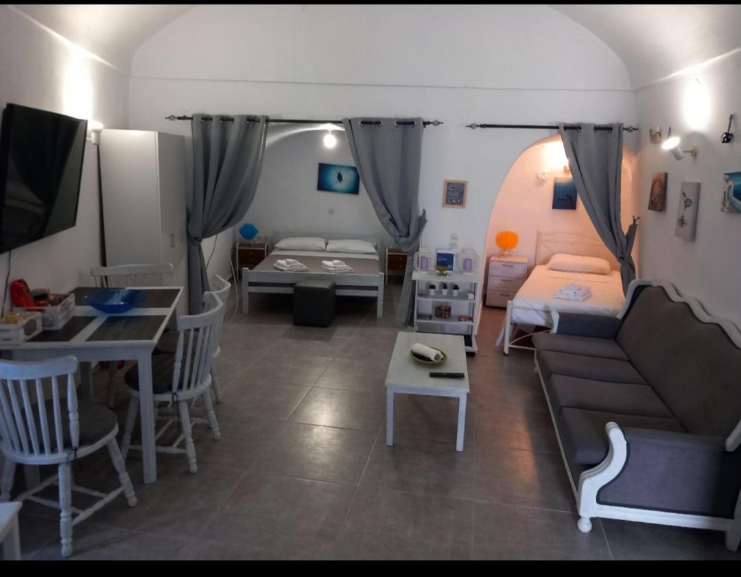 VI Sta Finikias Villa Oía Dış mekan fotoğraf
